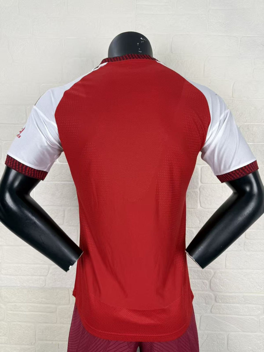 Camiseta local del Arsenal 26/27
