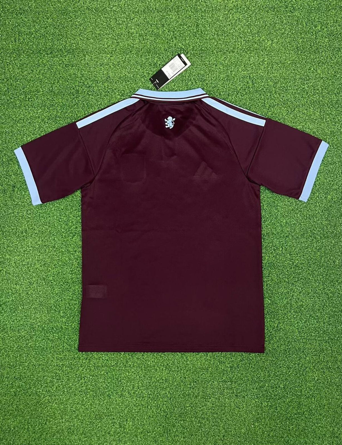 Camiseta de local del Aston Villa 26/27