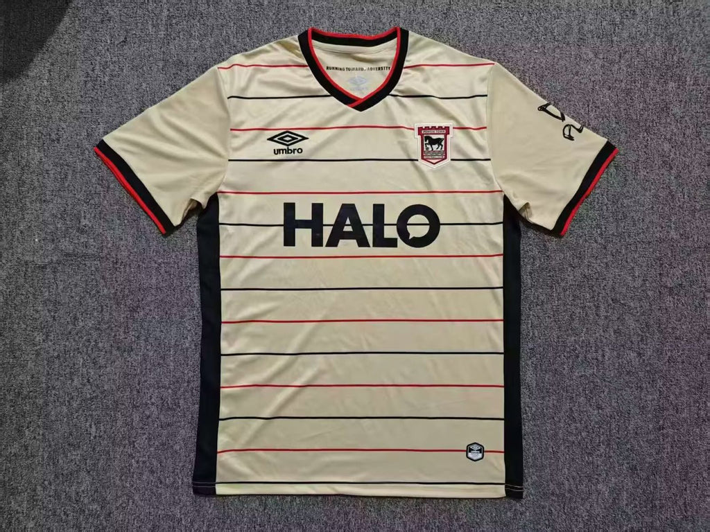 Camiseta visitante del Ipswich Town 26/27
