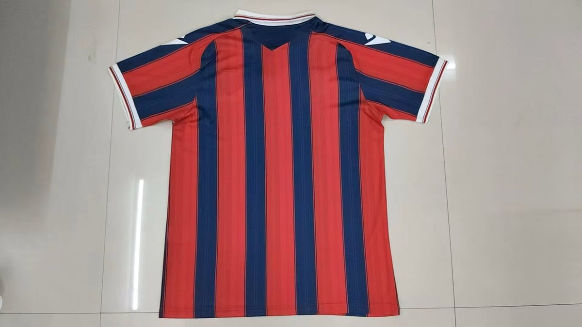 Camiseta local del Levante 26/27