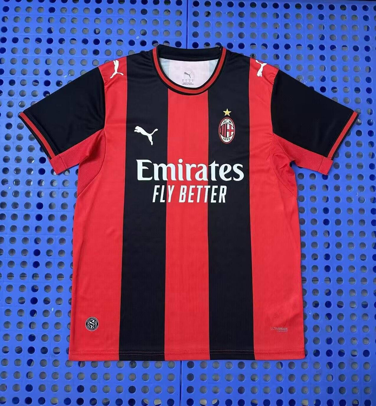 Camiseta de local del AC Milan 26/27