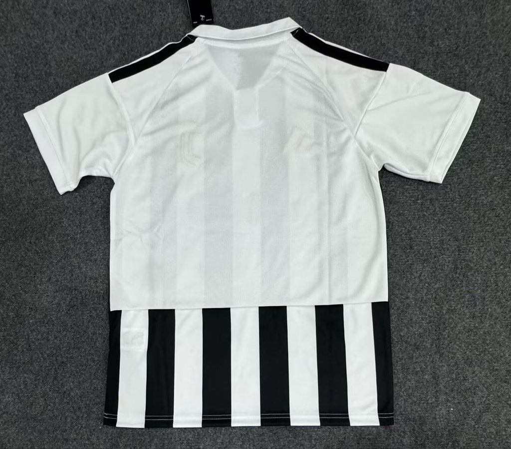Camiseta local de la Juventus 26/27